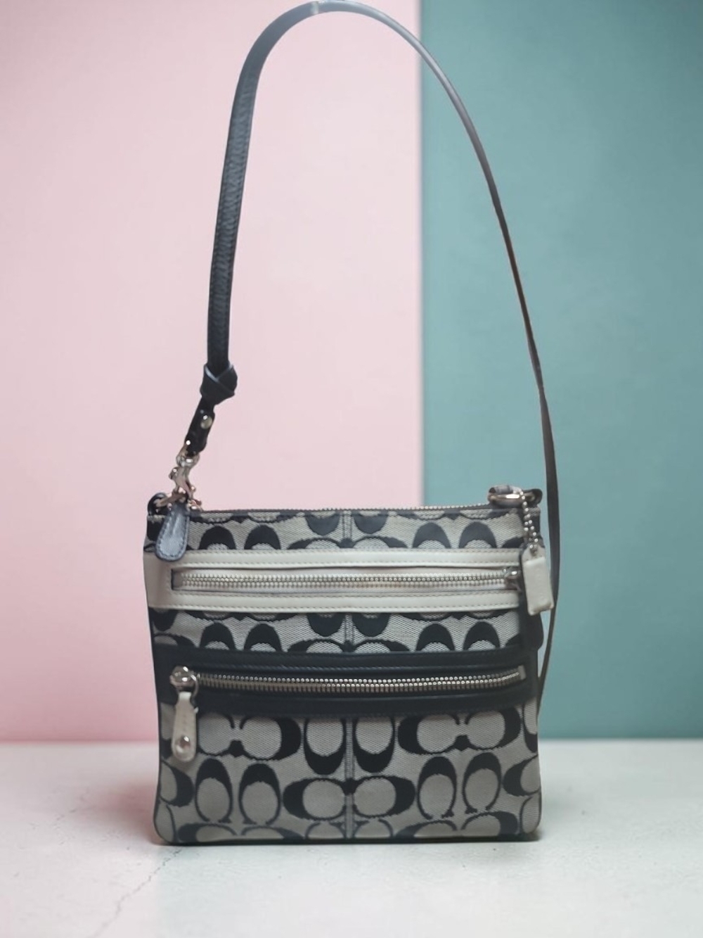 Coach Signature Swingpack Crossbody In EUC With COA